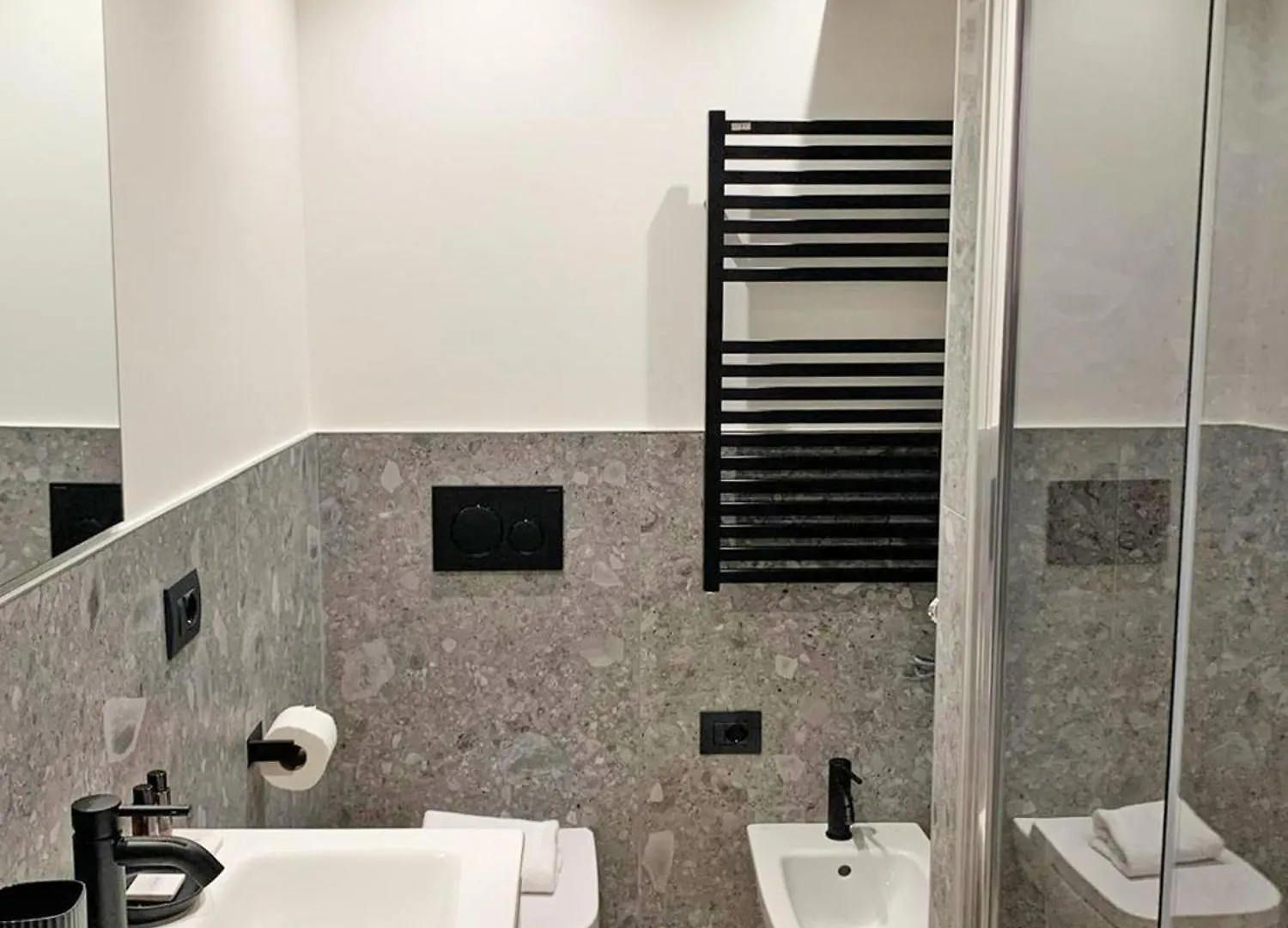 Apartment Gold Lovemi Milan Italy