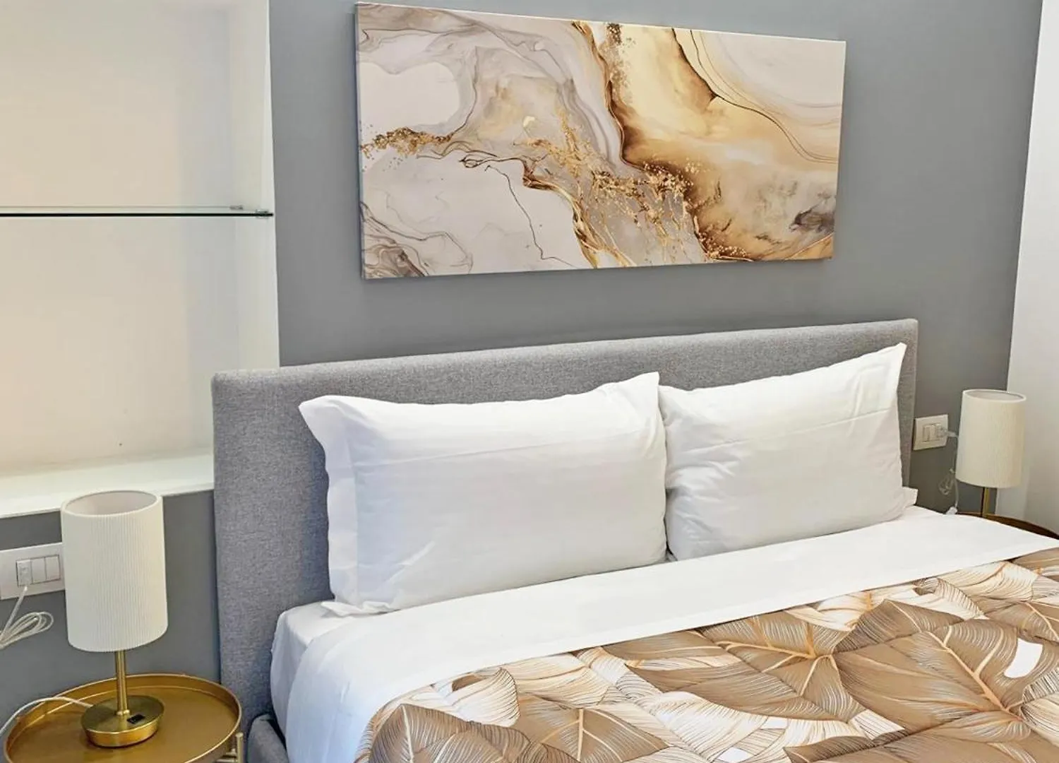 Gold Lovemi Milan Apartment